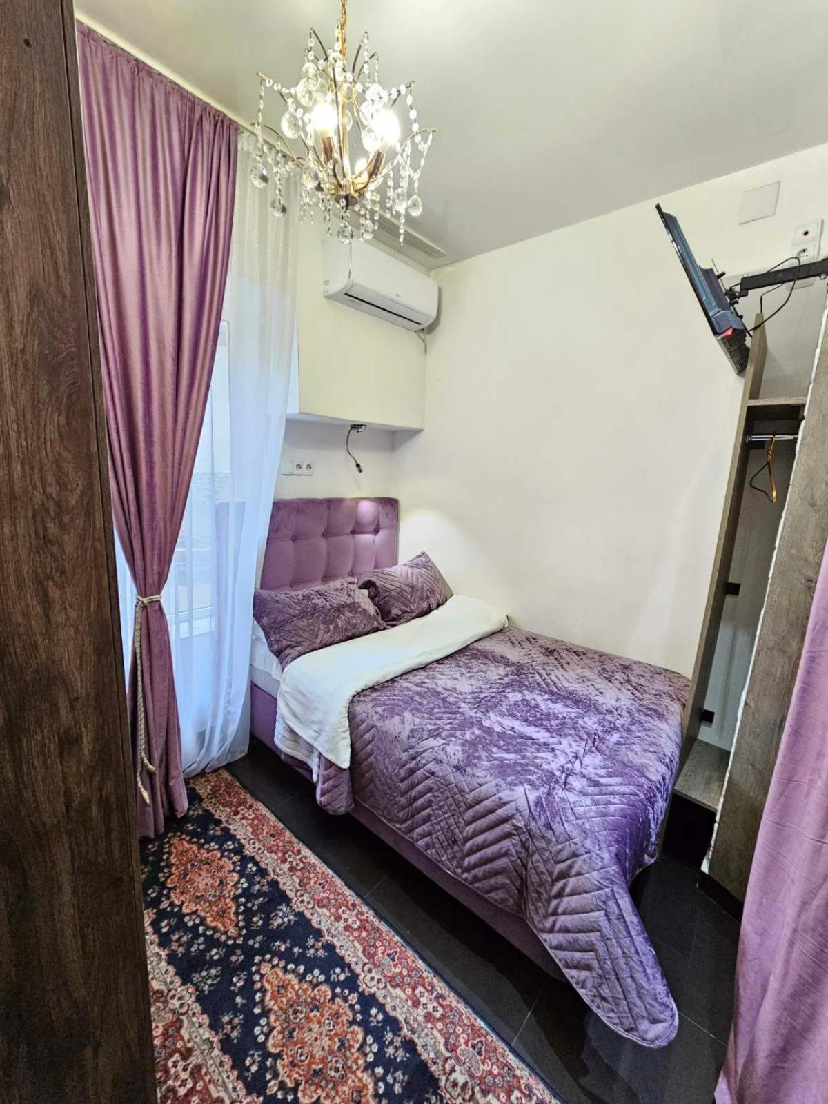 Bella Donna Hotel Кишинів Екстер'єр фото