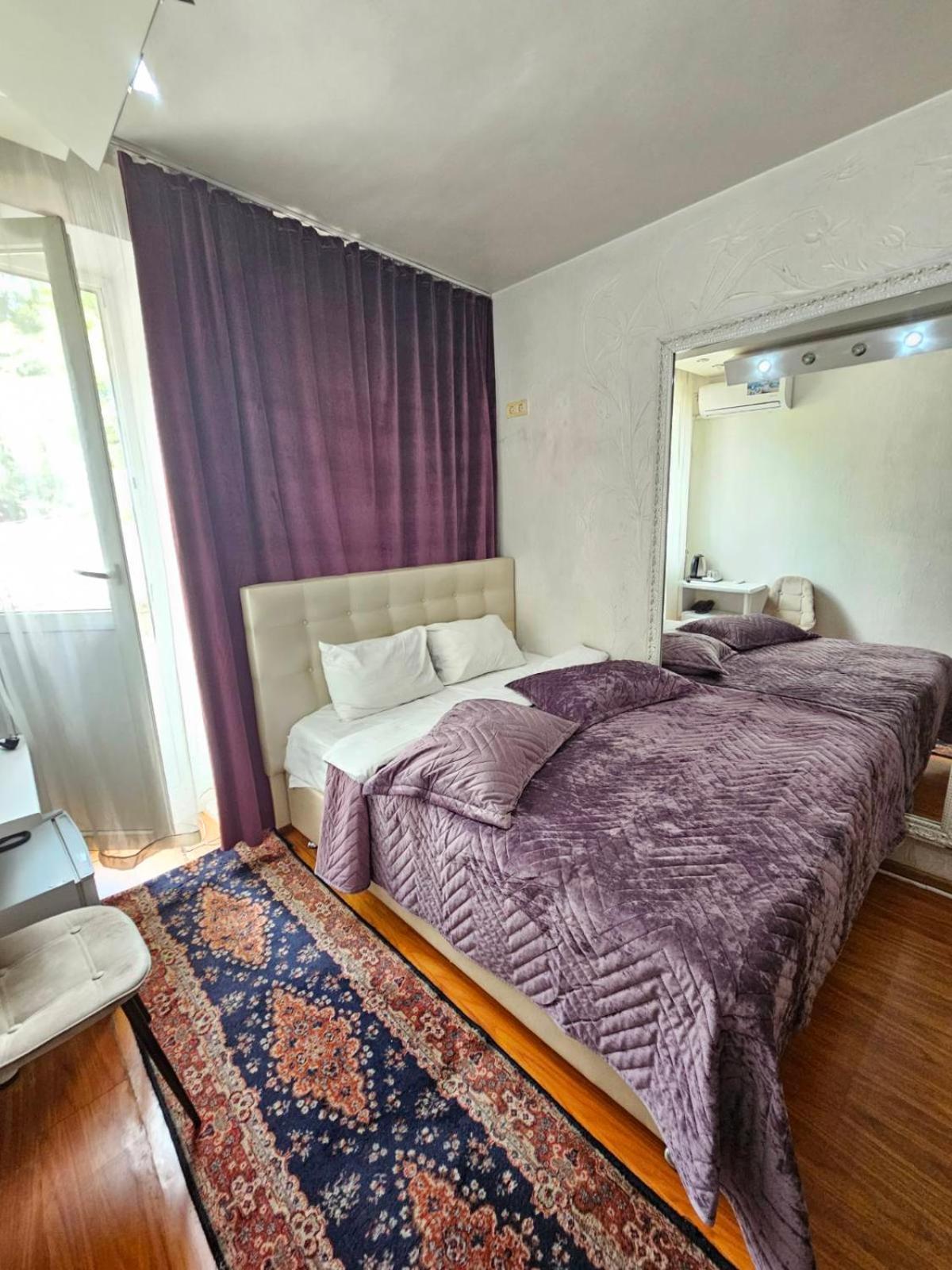 Bella Donna Hotel Кишинів Екстер'єр фото
